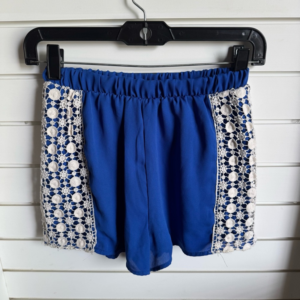 Peach Love California Blue and White High Waist Shorts